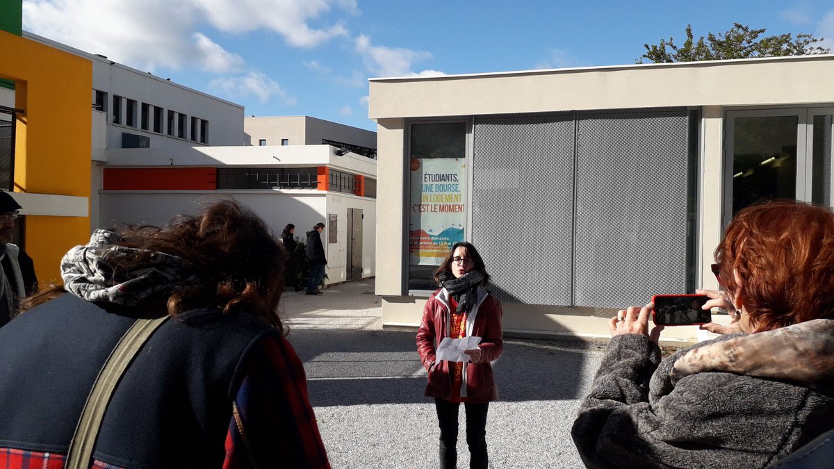 MJCF66's tweet photo. Rassemblement ce midi devant le CROUS de Perpignan. 

Une pensée au syndicaliste de @SolEtuLyon, avec lui nous continuons la lutte contre la précarité étudiante, pour un avenir digne ✊

#LaPrecariteTue https://t.co/8D8msKEbCo