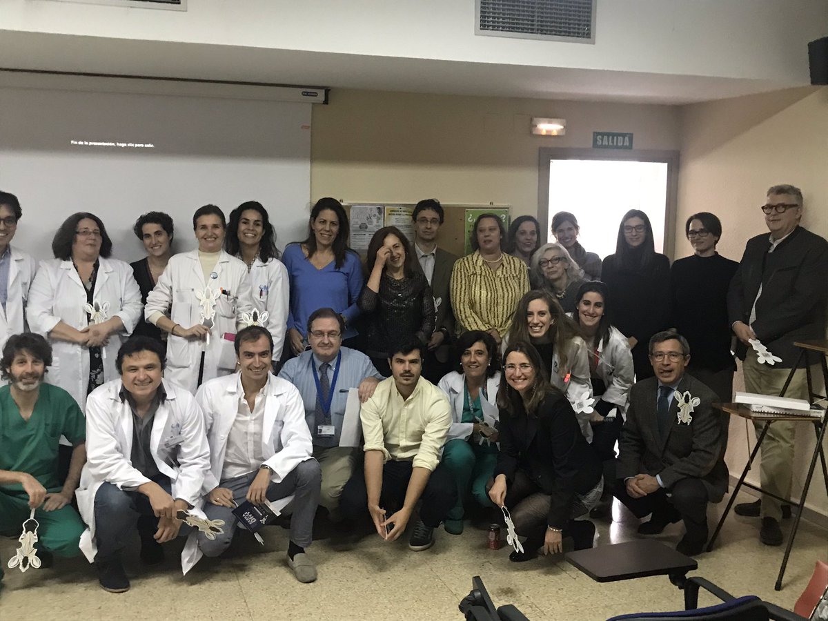 RogelioGCenten1's tweet photo. The endocrine multidisciplinary team at #hgugm #infantasofia celebrating and supporting #ZebraDay of patients with NETs!!#LetsTalkAboutNETs #changethecolorofnets @Netespana @netcancerday @CarcinoidNETs @GrupoGetne @sociedadSEEN @CirEnd_AEC @IpsenGroup https://t.co/FNTlUxRE9H