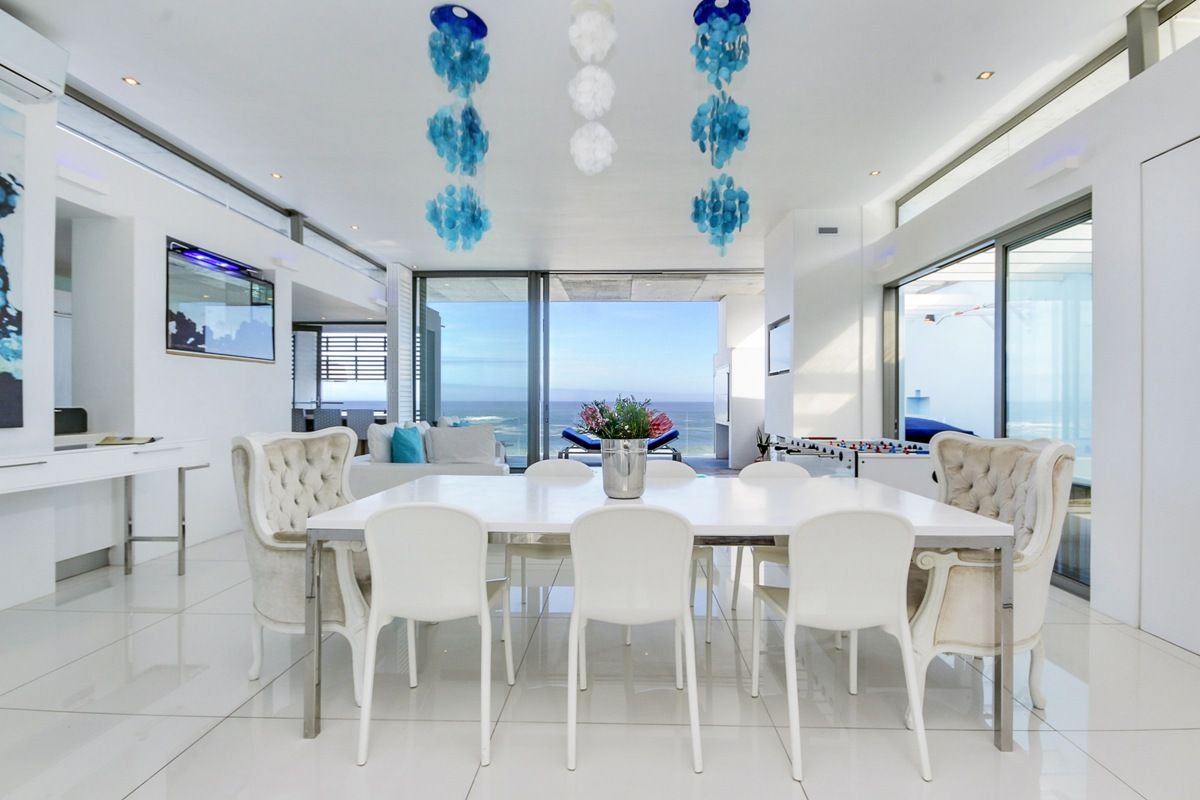 Immerse your self in relaxation at this incredible #apartment.Only a short walk to the #beach &amazing views,you can't get much better than this!
https://buff.ly/2IE4GZV
#15ViewsPenthouse #travel #holiday #luxury #campsbay #capetown #staywithnox #beach #sea #ocean #sunset #style