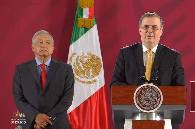 noticiasfides's tweet photo. #Último #ANF El canciller mexicano @m_ebrard informó que se retrasó el vuelo del presidente renunciante @evoespueblo, por lo que arribará a México a las 11.00 (13.00 hora boliviana) tras hacer varias escalas. https://t.co/n7eiHT4Uzf