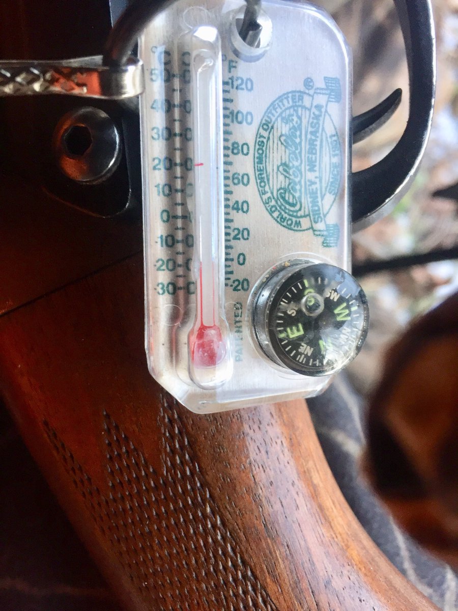 PBWeiss's tweet image. First sub-zero reading of the  year deer hunting this morning.  Nothing moving except me trying to keep warm.