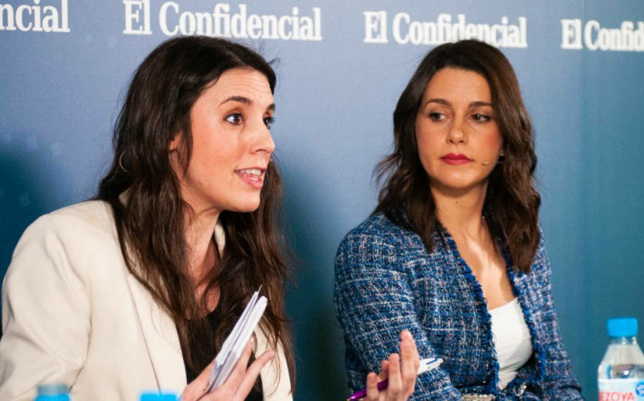 bongurchata's tweet photo. Evau de historia de 2050:
Opción B.
1) Influencia de Toni Cantó en la decadencia de partidos políticos.
2) Analice sintácticamente: "Es es el vecino el que elige el alcalde y es el alcalde el que quiere que sean los vecinos el alcalde".
3) Fuente histórica: explique la imagen. https://t.co/RqYiNO3Wmm