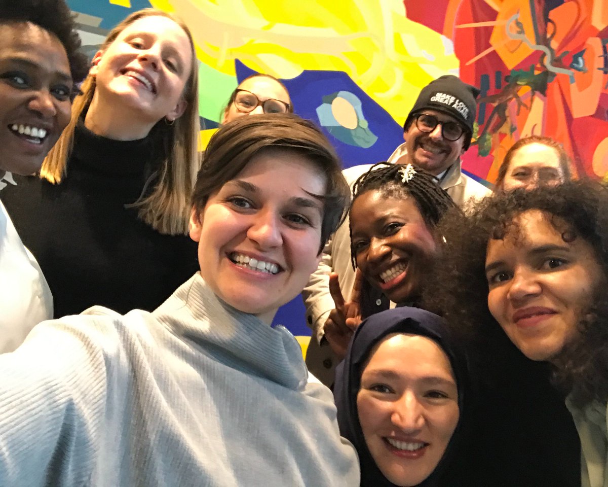 ...und für all die, die nicht die Gelegenheit haben den Live-Stream zu verfolgen gibt es hier ein paar erste, ganz private Eindrücke von der Veranstaltung!😊