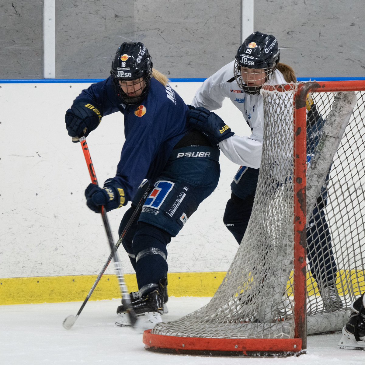 Tillbaka i träning igen efter uppehåll! Fokus mot helgen. #hv71 #hv71dam #sdhl