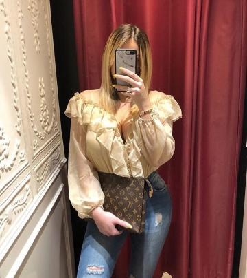 Hı I am name Soli ECT (zero, five, three, four) (eight, three, four) (zero, two) (ten, four) my dear