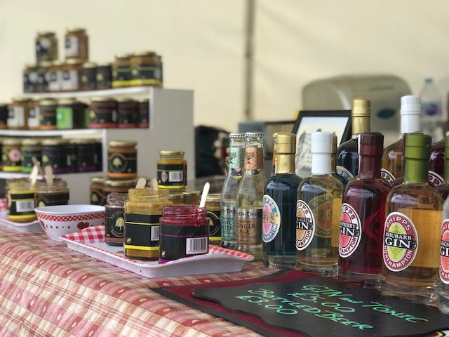 MadeInNorthants's tweet image. Summer flashbacks on a chilly day. 
You can have this lot and more delivered directly to your doorstep on Friday, place your orders before midnight on Tuesdays. store.madeinnorthamptonshire.org
#Onlylocal #foodandbeverage