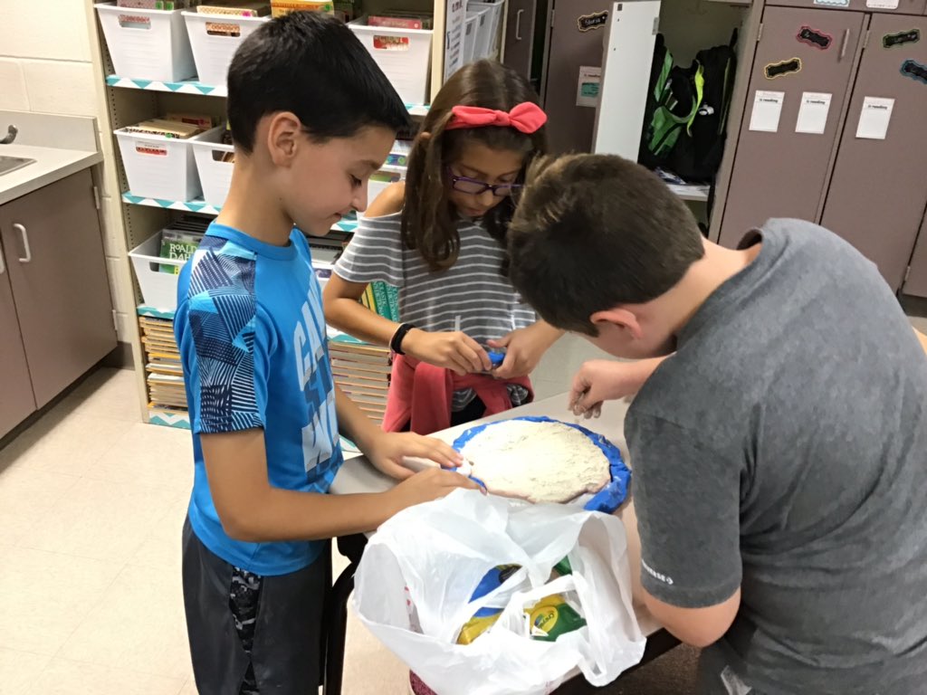 kfran8118's tweet photo. After learning about physical features, climate, and natural resources, TeamFrancis worked in groups to create their own fantasy lands. Ss used their imagination and creativity to show their understanding of geographical concepts! @CBMillCreek https://t.co/DtZwVEZXbH
