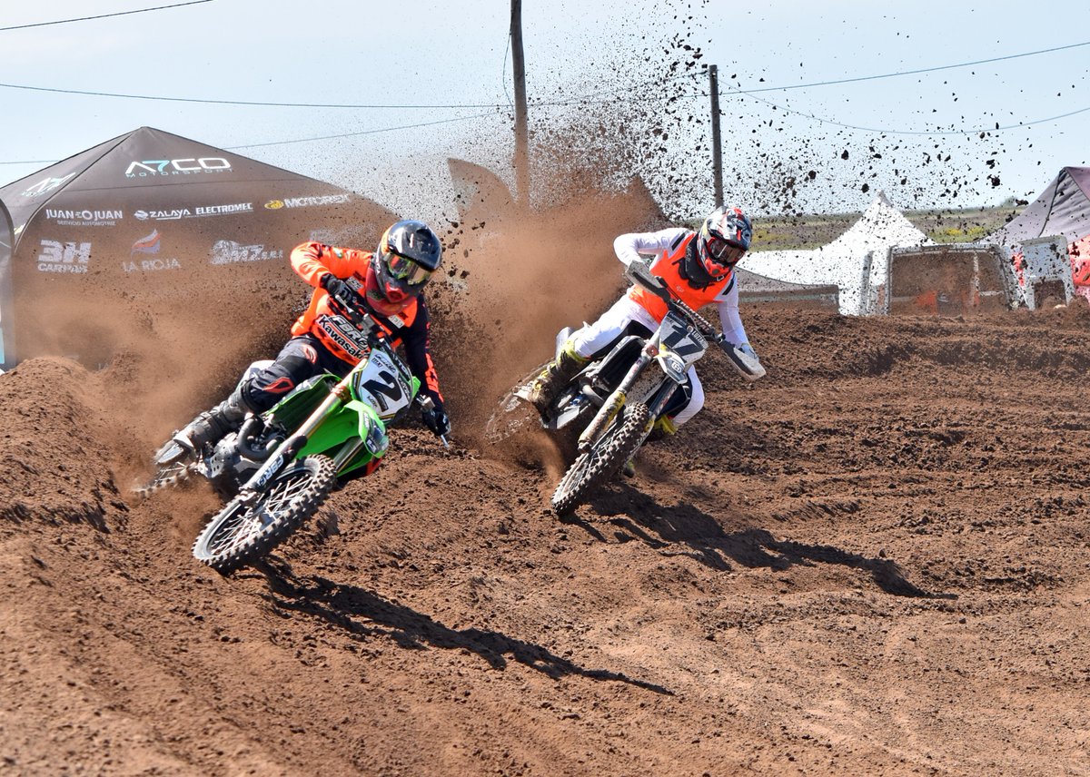FuelUniverseTV's tweet photo. Juanpi Luzzardi es el nuevo campeón del Motocross Argentino || https://t.co/wMOM1UVIRd ||
#CONAM #MXArgentino #TrenqueLauquen #Luzzardi https://t.co/byOdNN92pH
