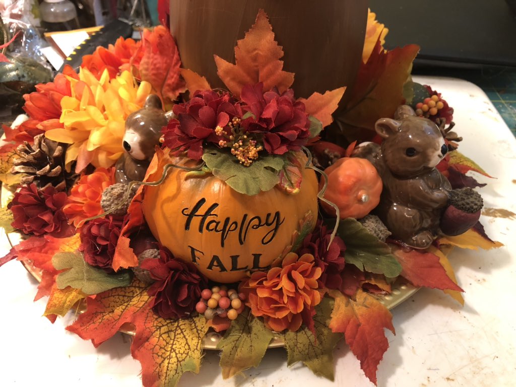 Fall Crafting #livestreaming #dollartreediy #fallcrafts YouTube Channel Live Stream last night. Come see me.#squirrel #pumpkins #flowers #itslit