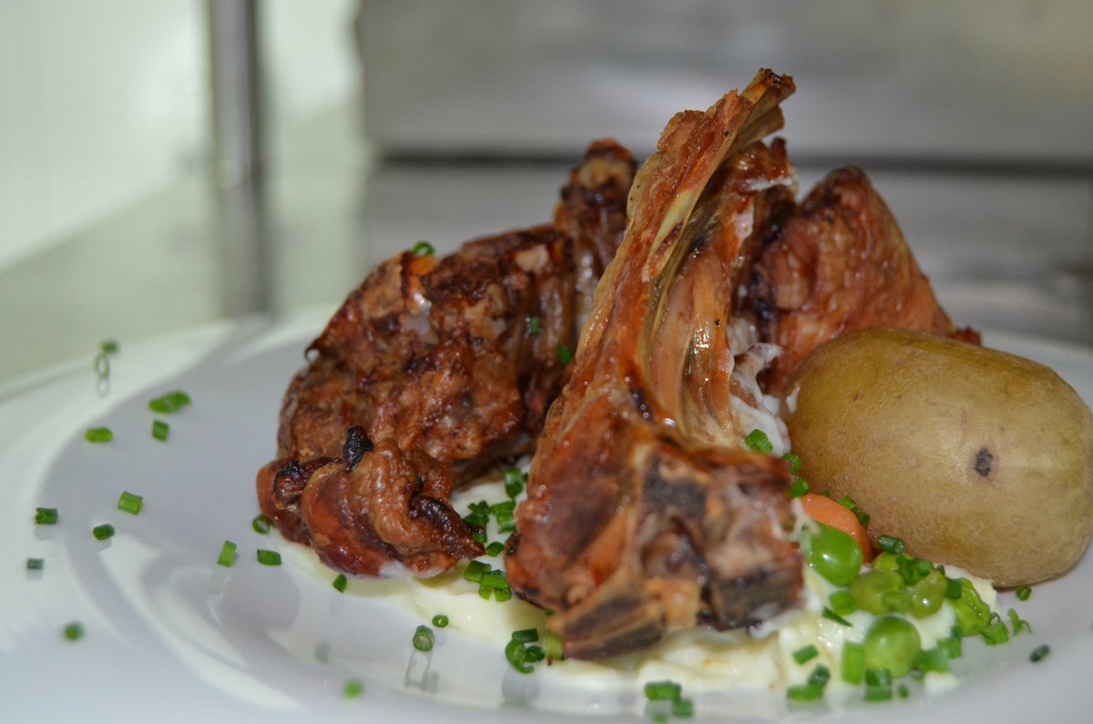 Salamero13's tweet photo. 😍 ¡El menú más esperado ya está aquí! 😍
😊 Disponible del 11 al 15 de noviembre 😊

¡Reserva ya!
☎ 876 64 25 05 ☎
https://t.co/ls0x79cCGc

#FelizMartes #Zaragoza #saboreazaragoza https://t.co/ksmAbT51uo