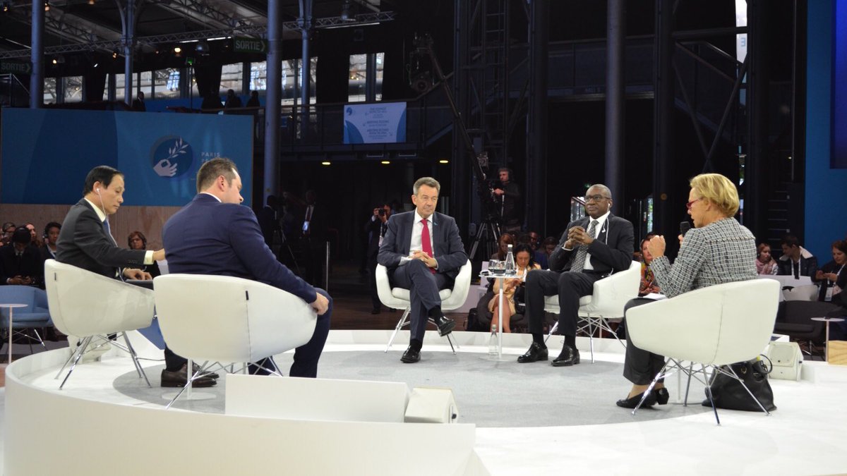 _PeterMaurer's tweet photo. The Geneva Conventions are powerful because they reflect our humanity - transcending legal traditions, cultures and civilizations. Without them it would be a free-for-all on the battlefield.
Making the case for greater respect for the laws of war at #ParisPeaceForum. https://t.co/sn0cafFkUg