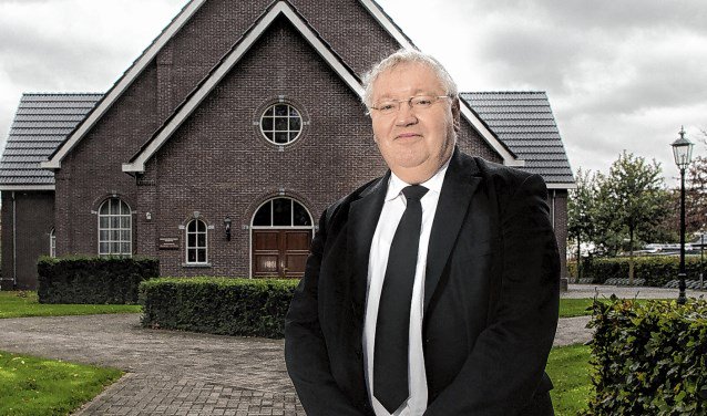Ds. Vlietstra uit Harskamp stapt uit hoofdbestuur SGP HARSKAMP Ds. Albert Vlietstra uit Harskamp is uit het hoofdbestuur van de SGP gestapt. In een bericht in het Nederlands Dagblad staat dat de reden 'onvrede over het aftreden van... twib.in/l/5je8GE5Eajoy