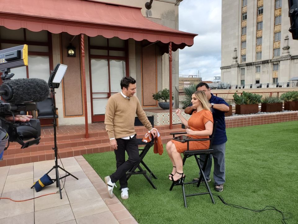 notlizzyhtims's tweet photo. Relive your fav #FallonatUT moments tomorrow at 7 am on @GoodMorningTX‼️Until then, enjoy these bts pics with my new pal @jimmyfallon 

(Also, I still REALLY need a note for my unexcused absence from this day. My prof will not excuse it). https://t.co/MpaJcFVMQD