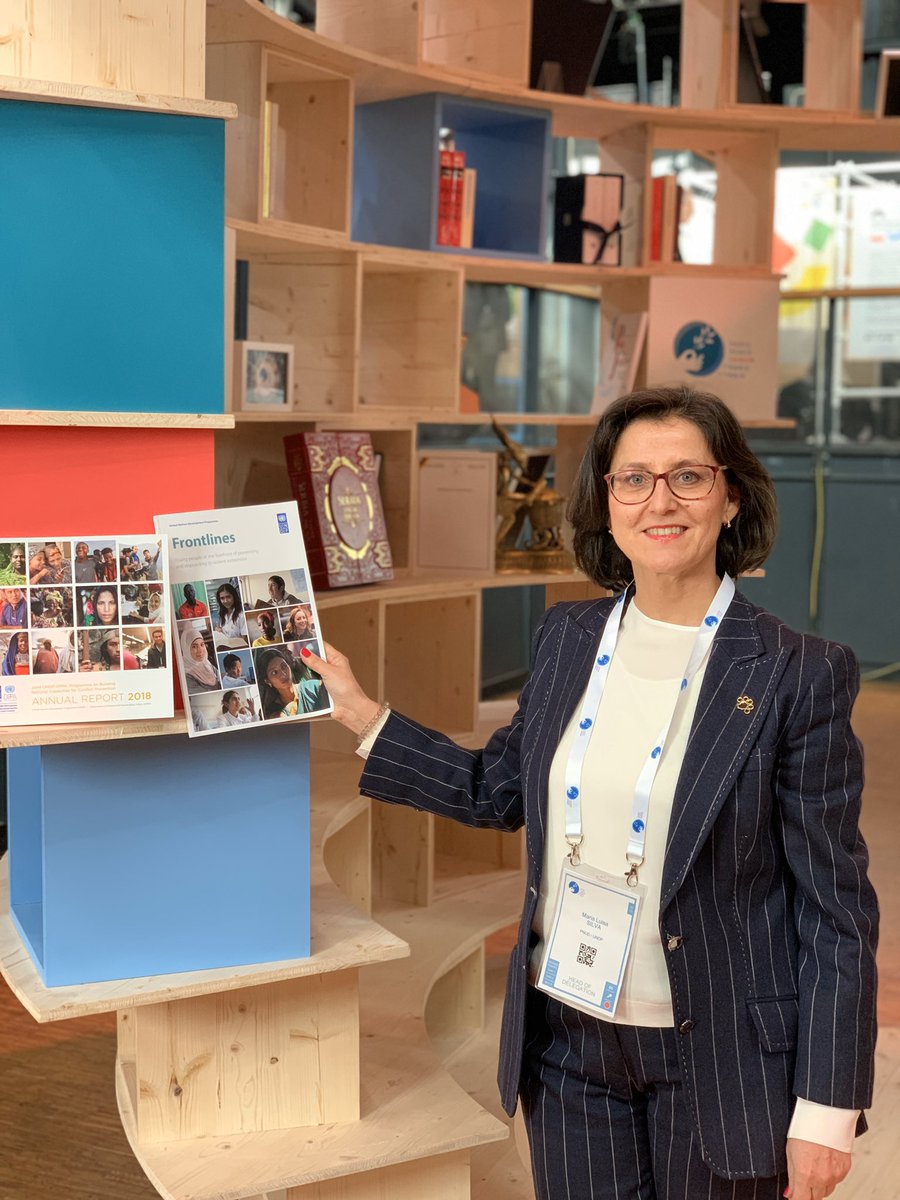 UNDP4Youth's tweet photo. Many thanks to our Head of Delegation María Luisa Silva, Director of @UNDPGeneva, for including the #UNDPFrontlines global report on #Youth in the #PeaceLibrary! @UNDP #Youth4Peace @ParisPeaceForum #Parispeaceforum2019 #StandforPeace https://t.co/7KTSaUzf7w