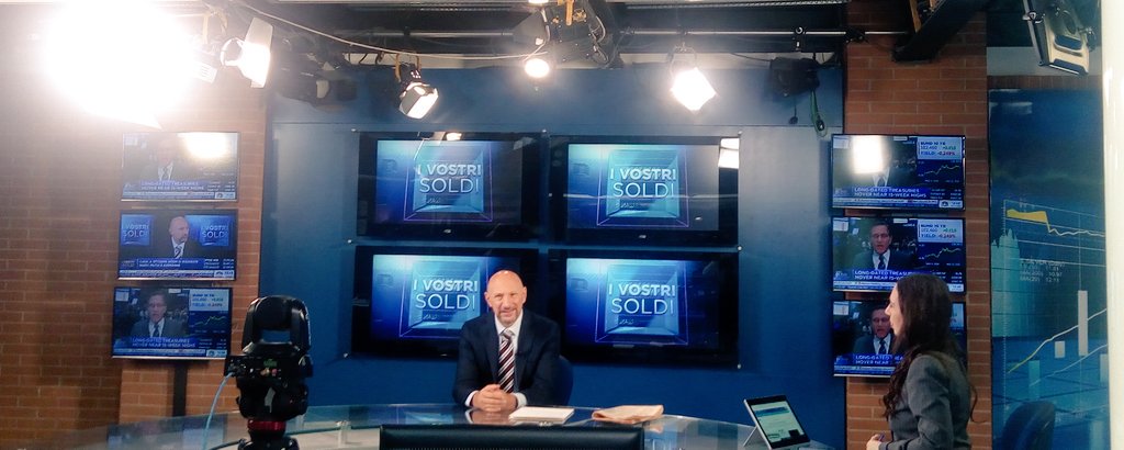 MutuiOnline's tweet photo. #Mutui: boom di richieste e #surroghe. Roberto Anedda, Direttore Marketing di #MutuiOnline ne parla in diretta a @IVostriSoldi ai microfoni di @carlasignorile https://t.co/clphg8JrvG