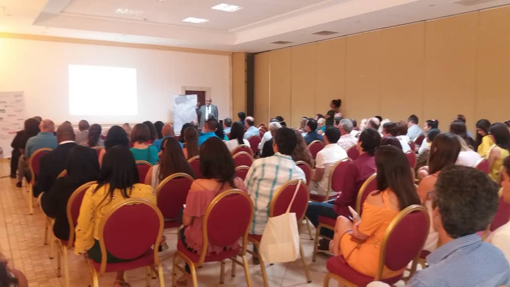 cim_cuba's tweet photo. Comenzó el Evento Internacional #Biomit2019 con más de 150 participantes y una representación de 14 países de diferentes latitudes #Tailandia #India #Alemania #México #UK #España #Francia #Brasil #EEUU #25Aniversario #CienciadeCompromiso https://t.co/7zQJIWHpEB