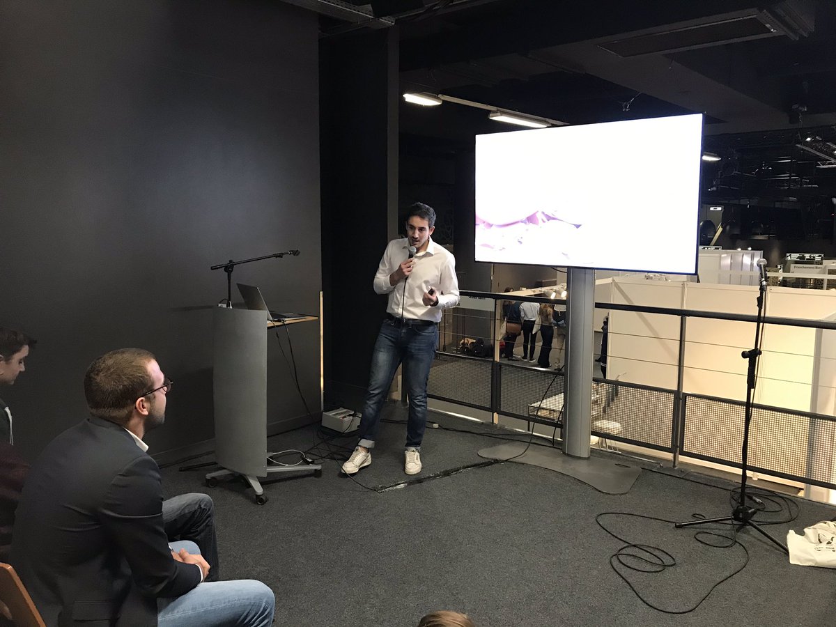 Grégoire Burgé (@gregoire_burge) on Twitter photo Pitch de la #startup <a href="/CirculEgg/">Circul'Egg</a> au #ForumVitae @fv_fve ! Un beau projet d’#EconomieCirculaire autour de la valorisation des coquilles d’œuf que nous soutenons et accompagnons à <a href="/AgroParisTech/">AgroParisTech</a> ! Pitch de la #startup <a href="/CirculEgg/">Circul'Egg</a> au #ForumVitae @fv_fve ! Un beau projet d’#EconomieCirculaire autour de la valorisation des coquilles d’œuf que nous soutenons et accompagnons à <a href="/AgroParisTech/">AgroParisTech</a> !