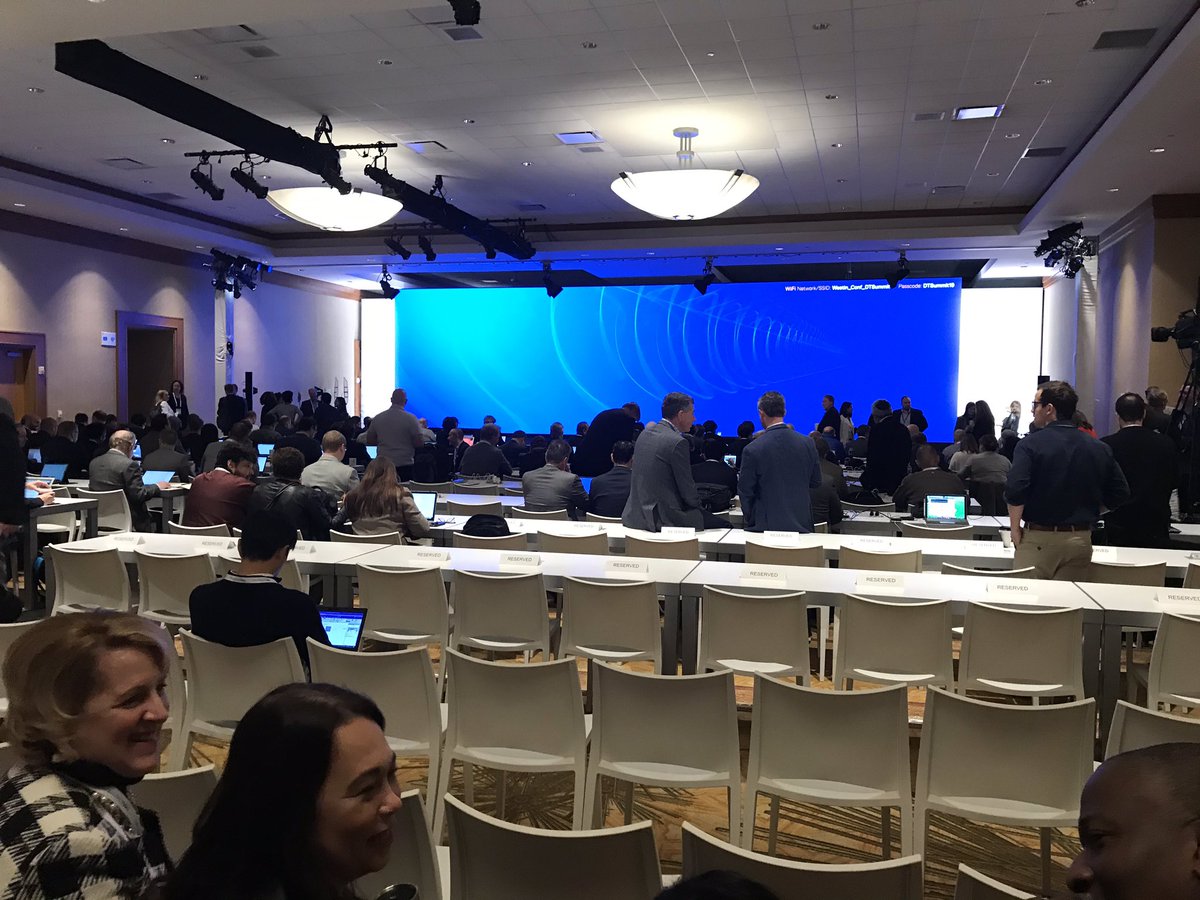 Getting ready for the show
#DellTechSummit