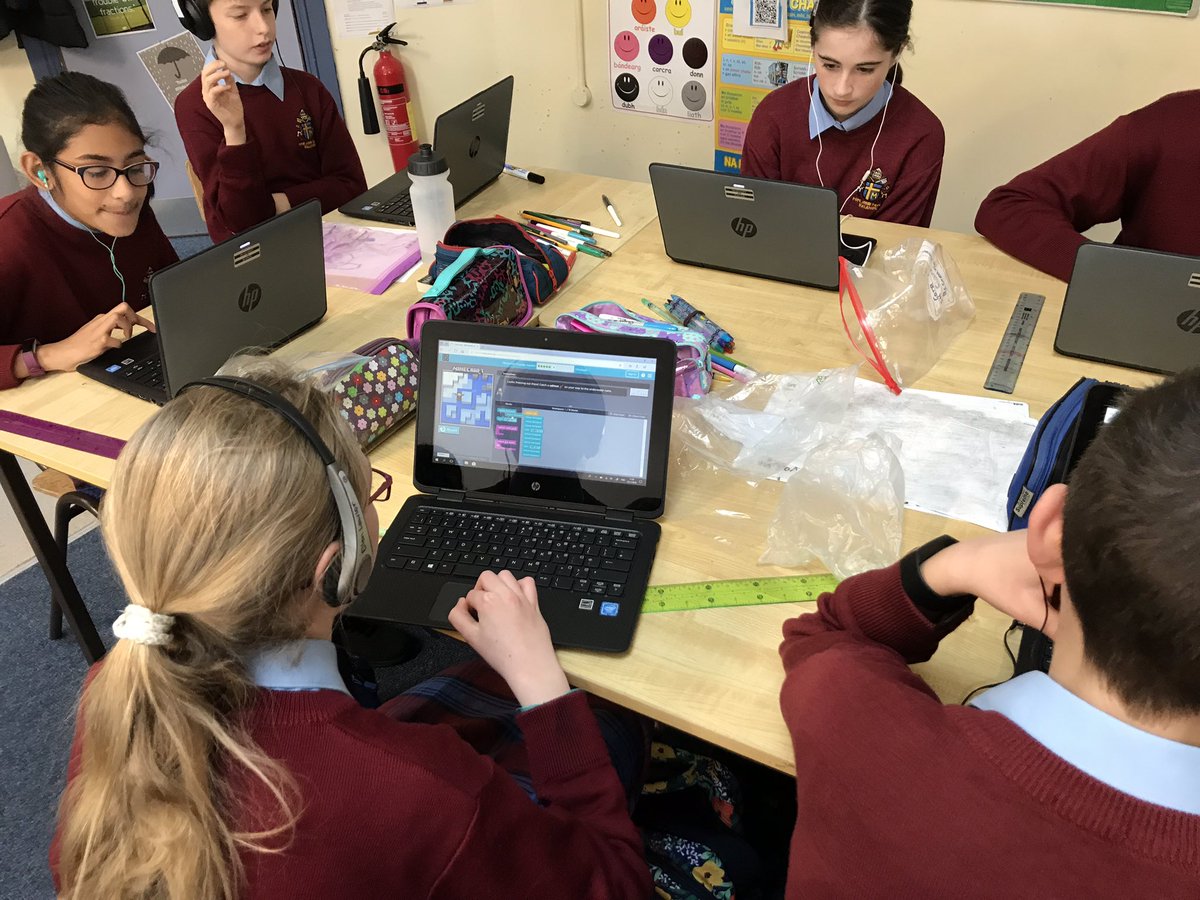 MsWhytesClass's tweet photo. Some more of our Hour of Code pictures. We loved exploring the challanges and the free play. #STEM #STEMweek #STEMeducation #coding #6thclass https://t.co/2nOPhIS1Er