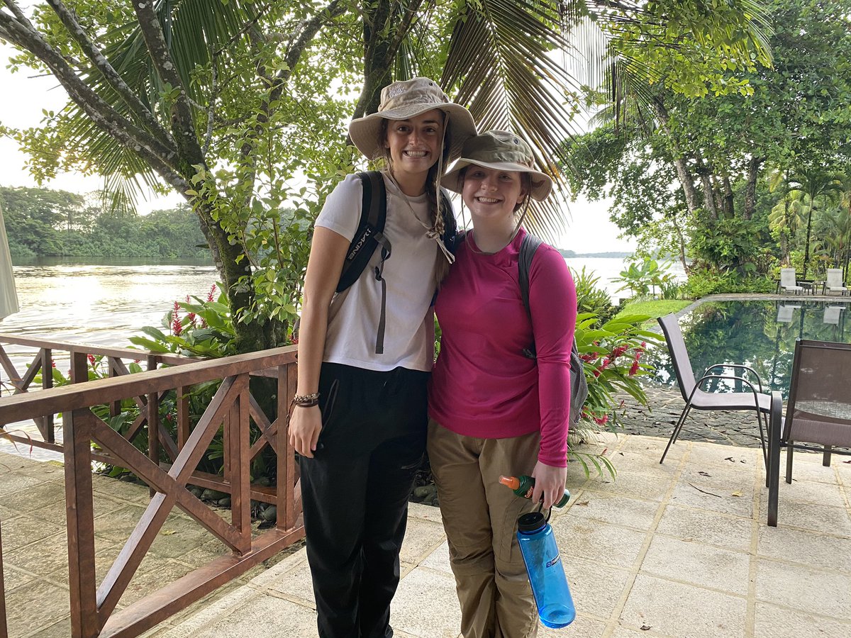 JeezMrGarnett's tweet photo. It’s a great day for some field learning! #Science #CostaRicaNolan @NolanCatholic https://t.co/KPLFxMUDVa