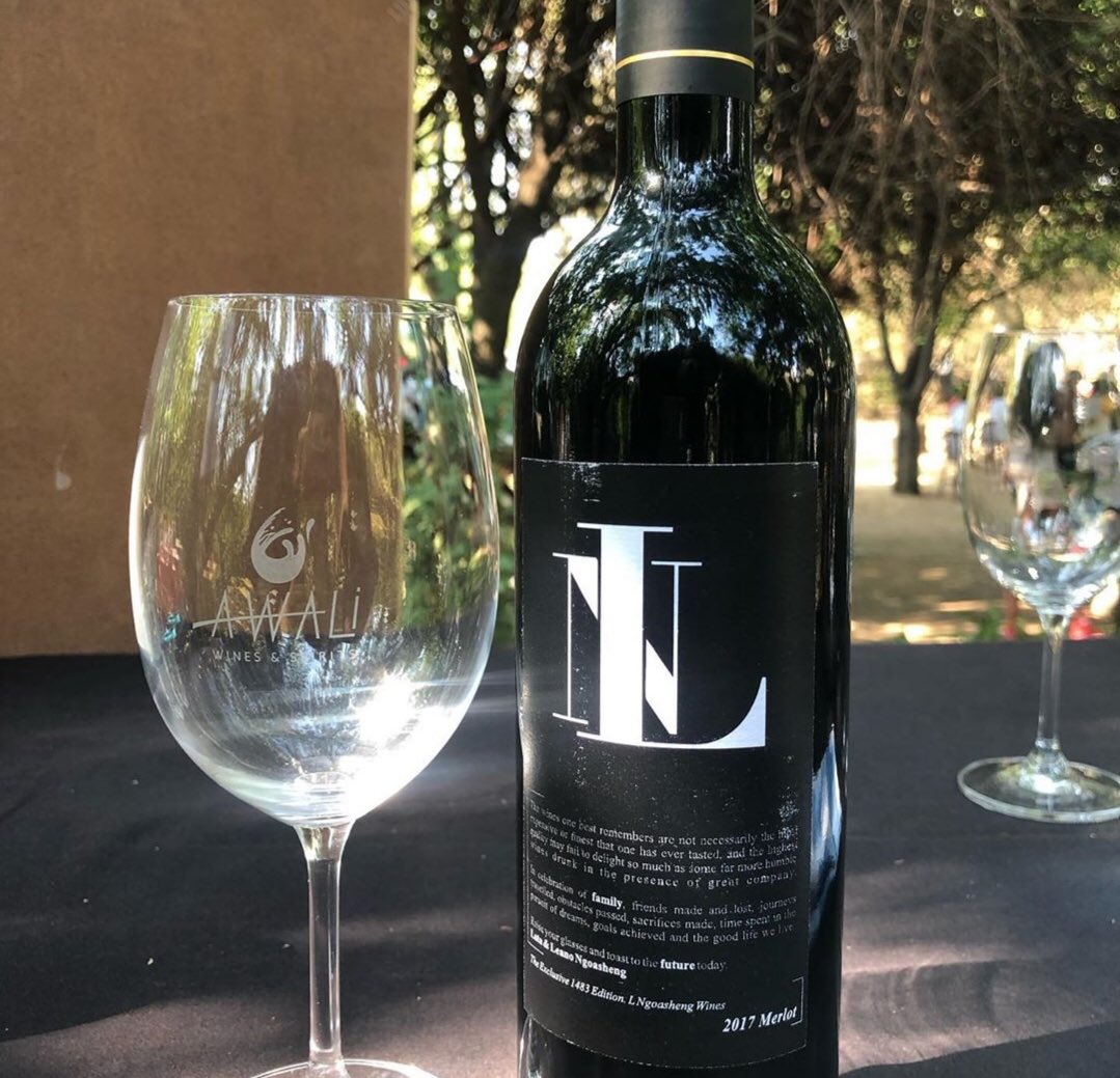 TripswitchM's tweet photo. It’s that time of the year where braai meat and bevs are top priority! 

Join us on the 29th for some @braai_guru braai vleis (P.s - this is the best braai vleis that you could ever have).. While sippin’ on some lekker local wines &amp; MCCs from @and_awali 🍷 https://t.co/6f8VOiLPVC