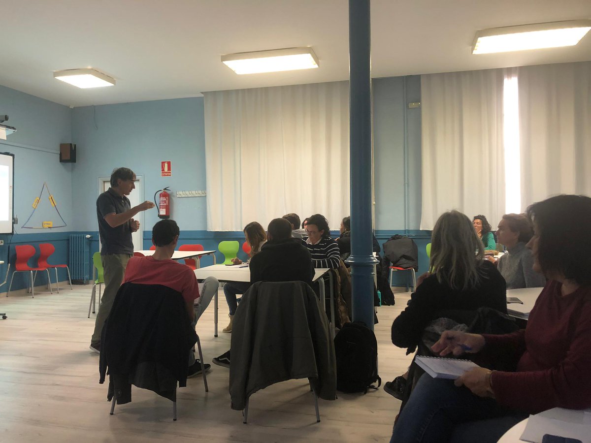 PivaAragon's tweet photo. Hoy hemos comenzado a Caminar con los nuevos centros @PivaAragon. Ha sido una jornada llena de reflexiones y emociones compartidas.y de aprendizajes con @martinpinosq @JLRCabanillasEF @ferabadiastondo Bienvenidos, gracias por incorporarlos a #PivaTeam @tonimartinez24 #pivateando https://t.co/b3aGuUcwsM