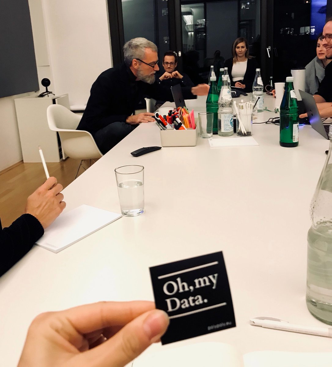 MarkenTweets's tweet image. Gestern Abend zu Gast bei #SMPlusmachtSchule:
Thorsten Dittmar &amp;amp; Dorett Bothmann von polypoly.eu: Für den fairen Umgang mit Benutzerdaten im Internet. #polypoly #data #ohmydata