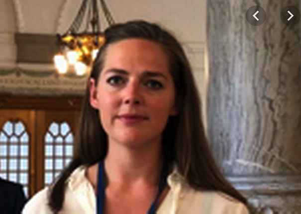 gmitchew's tweet photo. #Beklager, ku' ikke dy mig for at skrive et par #VenstrehåndsTweets 🙏
Svært med #TwitterFri, når #SpørgetimeMedMette ❤️
#DetPositive: @TroelsMylenberg er nu tæt på at gøre @Marchen_Neel rangen stridig som #BedsteAnalytiker på #dkpol i #dkmedier IMHO, de overgår alt og alle😍 https://t.co/EoSOGl44BA