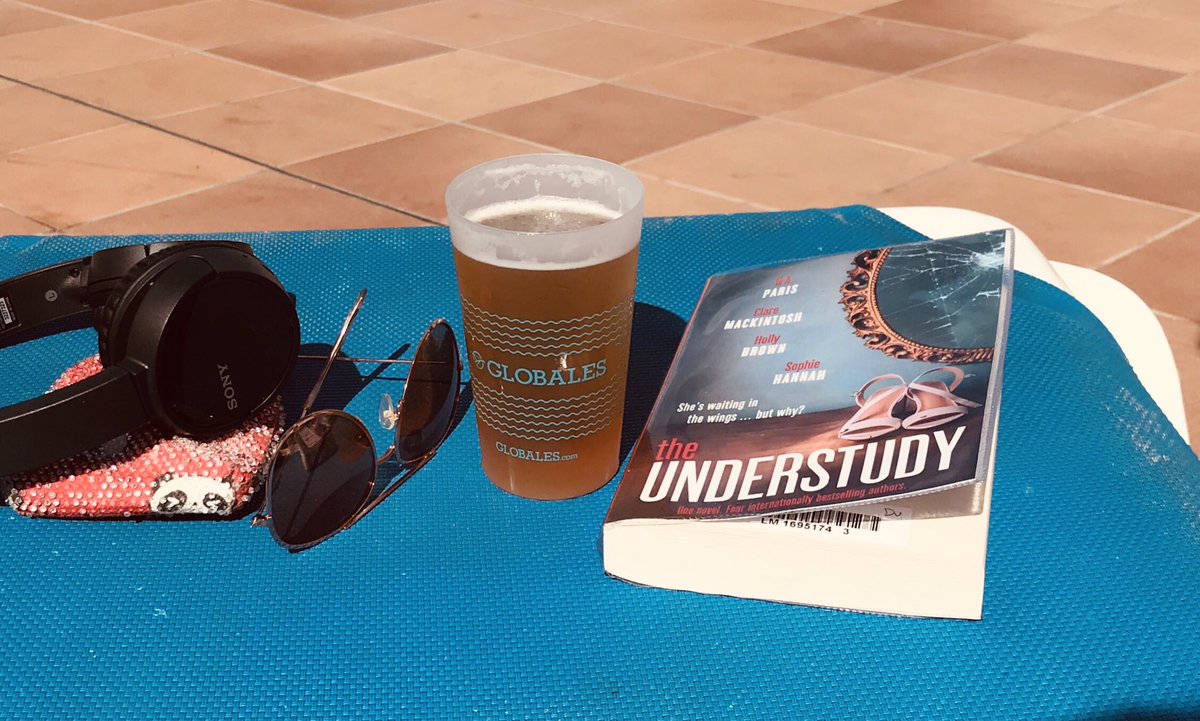 CERVEZA O’CLOCK #tenerife #amreading #TheUnderstudy