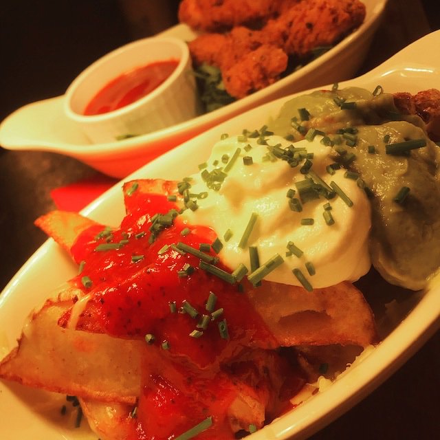 Got the munchies?...Want a hearty, warming and delicious meal?  There is warm welcome and great value food here@OldeCustomHouse #eatoutinchester @chester_visit @chesterwelcomes @ChesterFoodPorn #goodplacestoeatchester #traditionalpub #heritagepub #pubgrub #goodfood