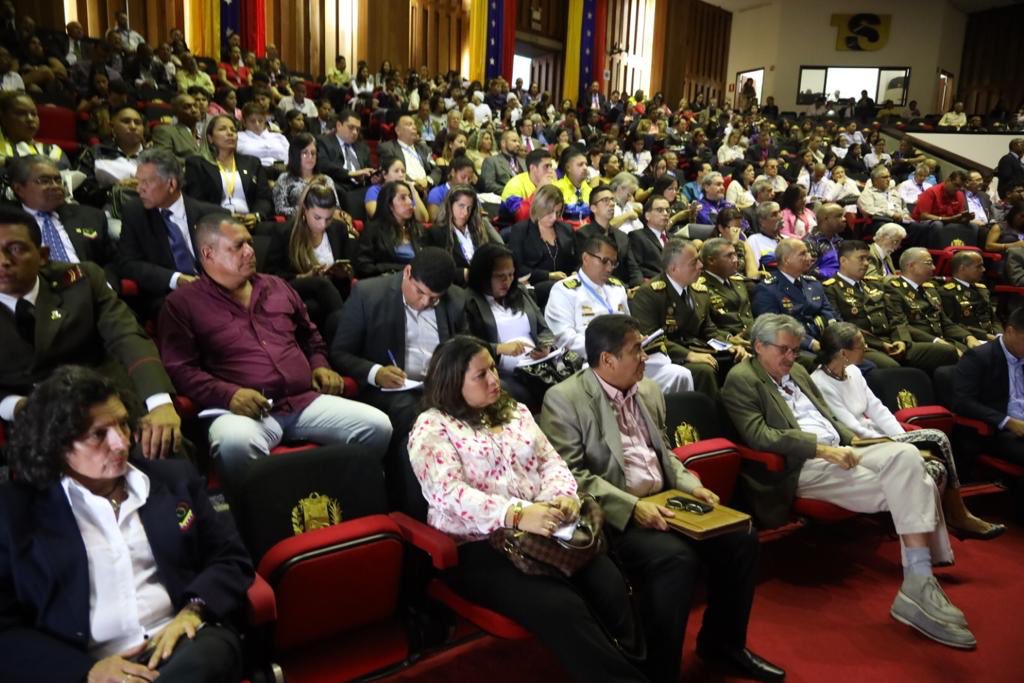 ZagaDeporte's tweet photo. #ZagaDeporte | Avances | Prof Eduardo Alvarez Camacho dictará charla magistral de Olimpismo en el @TSJ_Venezuela #Olimpismo @OfficialCOV @PuntoOlimpico https://t.co/OYbKYwa35p