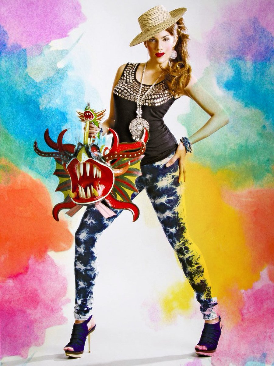 Feliz mes de la Patria, a todxs lxs panameñxs.
Hacemos producciones fotográficxs para campañxs publicitarixs, lookbooks y editoriales de moda.
Fotógrafo: Alberto Cortés <a href="/betografias/">BETO RUIZ</a>
.
.
#Artefactor #ProduccionesCreativas #Eventos #Fotografía #DiseñoGráfico #Audiovisual #Fashion