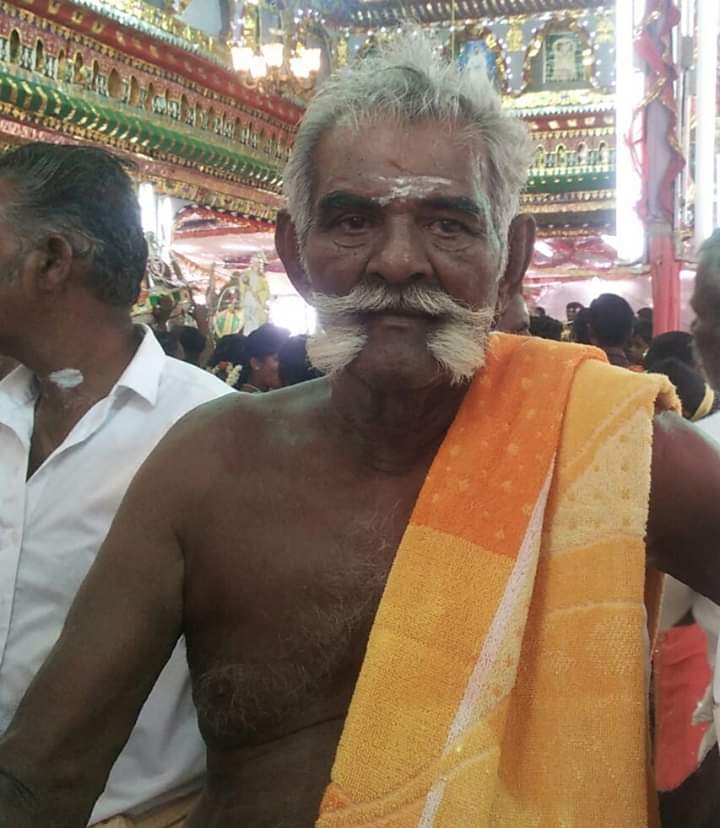 Subbiahpandian8's tweet image. சீவலப்பேரிப்பாண்டித்தேவர் நண்பர்
 சீவலப்பேரி முண்டதேவா் இன்று காலமானார்😓