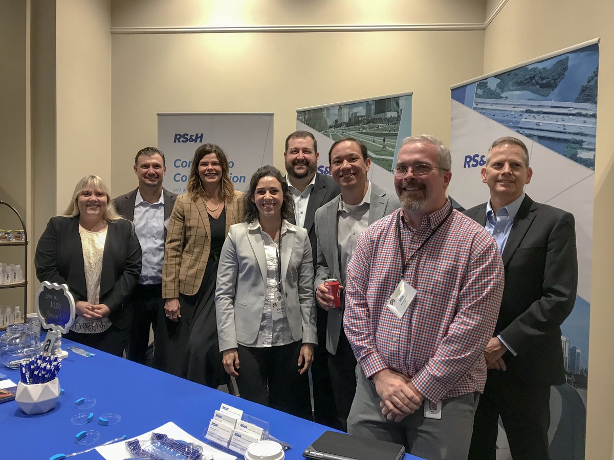 The photographer took an amazing picture of our <a href="/WeAreRSANDH/">RS&H</a> group at the ACEC GA Transportation Summit.... it’s me, I’m the photographer!