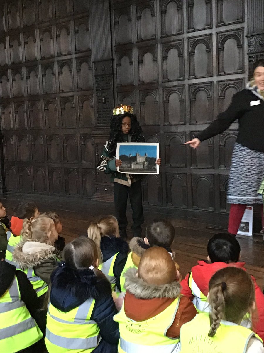 Y1Bellfieldi's tweet photo. 1E have had a fantastic day on their trip to Aston Hall. We completed some Great Fire Of London arts and crafts before having a tour around Aston Hall. Some of us got to dress up in clothes that would have been worn in the past. https://t.co/86qdkiWoXz