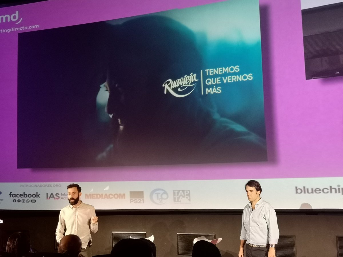 albertorrc's tweet photo. ¿Cómo surgió la genial idea de @Ruavieja? Desde una idea simple, como es el de pasar tiempo con la gente que se quiere, se desarrolló el concepto. El tiempo limitado es un mecanismo que emociona y genera que la gente actúe. 

@kermanromeo @Tpagalday #enamoraMKD @mkdirecto https://t.co/FXRmeMnORP