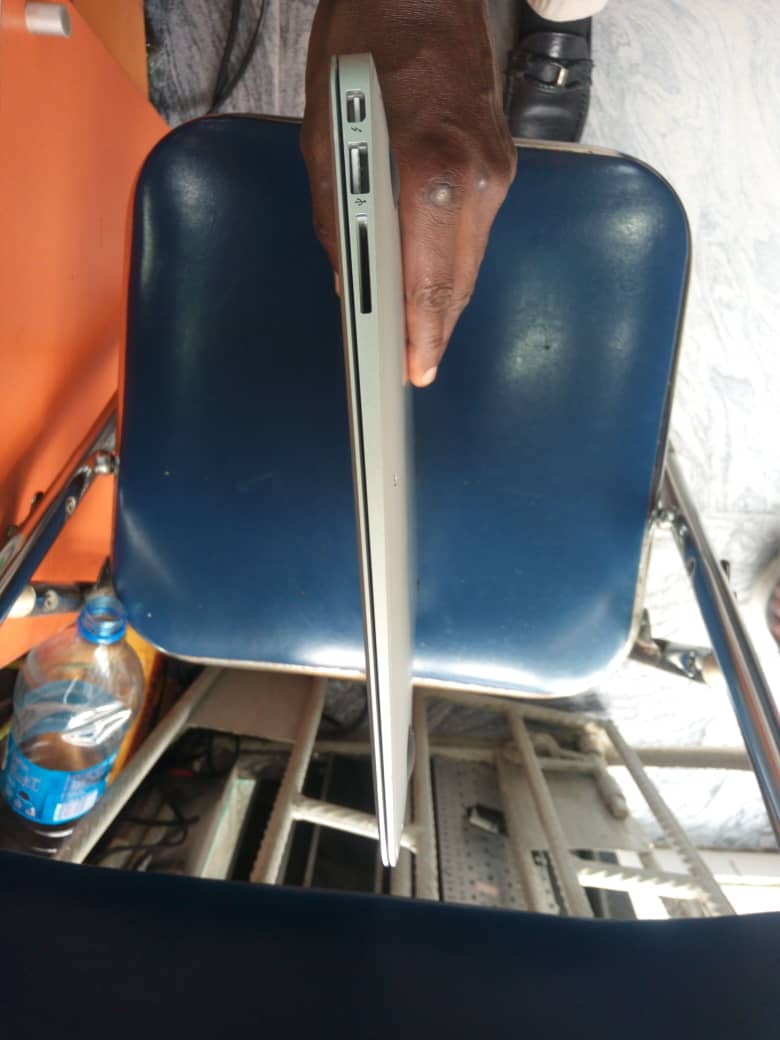 tobilanre's tweet photo. MacBook Air (2017), Intel core i7, 128gb ssd, 8gb Ram #VerifiedTacha #NairaMarley Dreylo Keke #StopPOScharges #UndefeatedMercy #PowerTacha https://t.co/VkfF0DlJSY