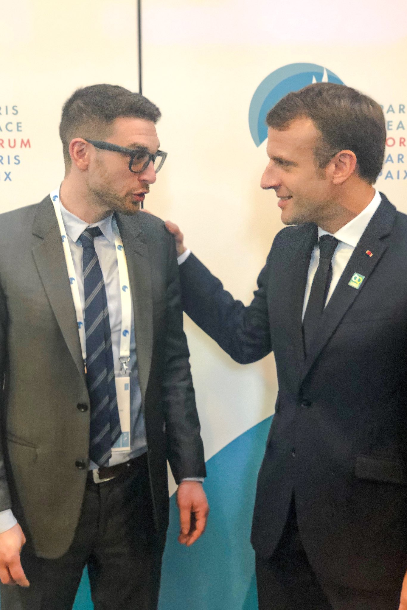 Alexander Soros, PhD on Twitter: "Great catching up with @EmmanuelMacron  during the inauguration of the second annual  @ParisPeaceForum!#ParisPeaceForum2019 #standforpeace  https://t.co/ro2Ms4Pyxd" / Twitter