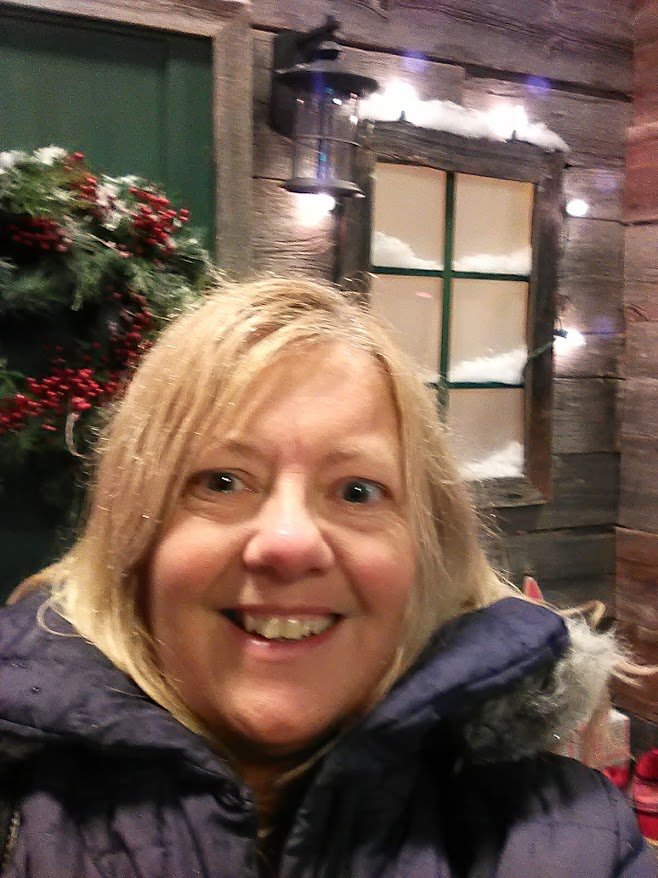 fknightevents's tweet image. #TemptingTravellersto #Weathertips for Winter Markets #TBINChat Layers and Waterproof outerwear just in case!