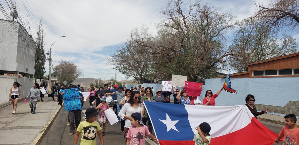 deborahparedesc's tweet photo. SierraGorda Baquedano nuevamente presente.
La comuna del desierto https://t.co/yfLMlzVBQk