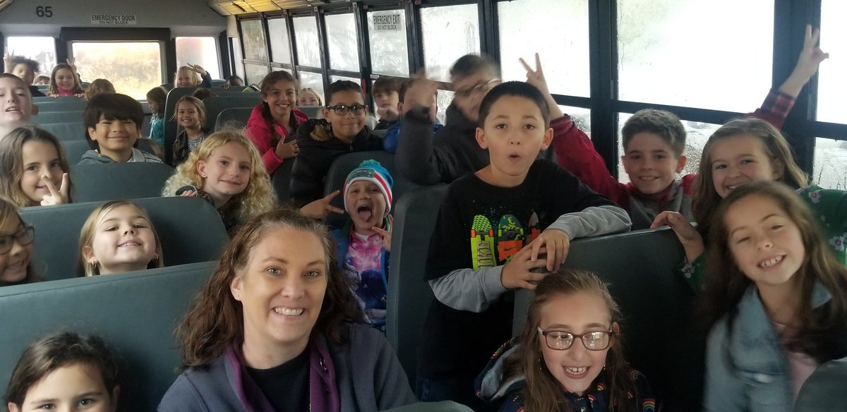 p_tprb4's tweet photo. TES 4th graders @ The True Story of Pocohontas Performance. @TESSeagulls @Mere008 @LAMueller17 @cziggy1 https://t.co/WIKxP0rCc2