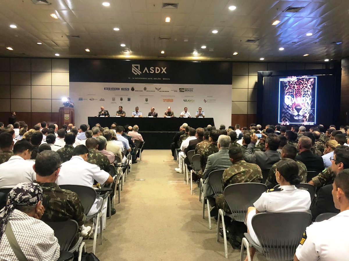 exercitooficial's tweet photo. Defesa da Amazônia e ações humanitárias são temas do primeiro dia do Seminário Internacional de Defesa e Proteção da Amazônia https://t.co/PRjj9TkElC https://t.co/qqghady2Ko