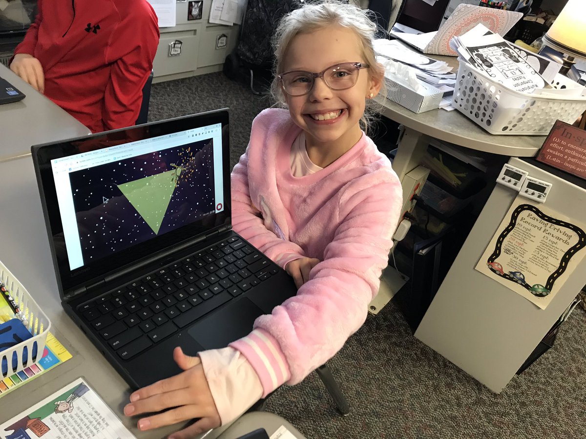PVBuchanan4th's tweet photo. Tynker and computer programming in action! Thank you, Mrs. Innes, for such a fun coding lesson! #pvpride #gotynker https://t.co/Wdp30Ak2Rt