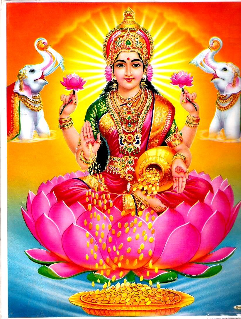 If you think this is just one, then here's more. Left side, this is the Kanglei Goddess of Wealth and Prosperity, Emoinu. Doesn't she look similar to the Hindu Goddess of Wealth, Devi Lakshmi? @neha_aks  @Shaktitva  @Sai_swaroopa #MeiteiHindus  #HelpTheMeiteis