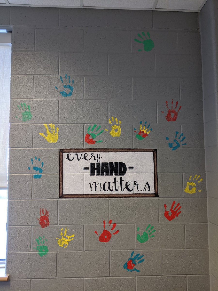 MsJLee12's tweet photo. Great start to the CONTACT program "Every Hand Matters" wall. PART 2 COMING SOON!  #contactprogram #everyhandmatters #colourful @HMBSSBlizzards https://t.co/Dv60LYnklD
