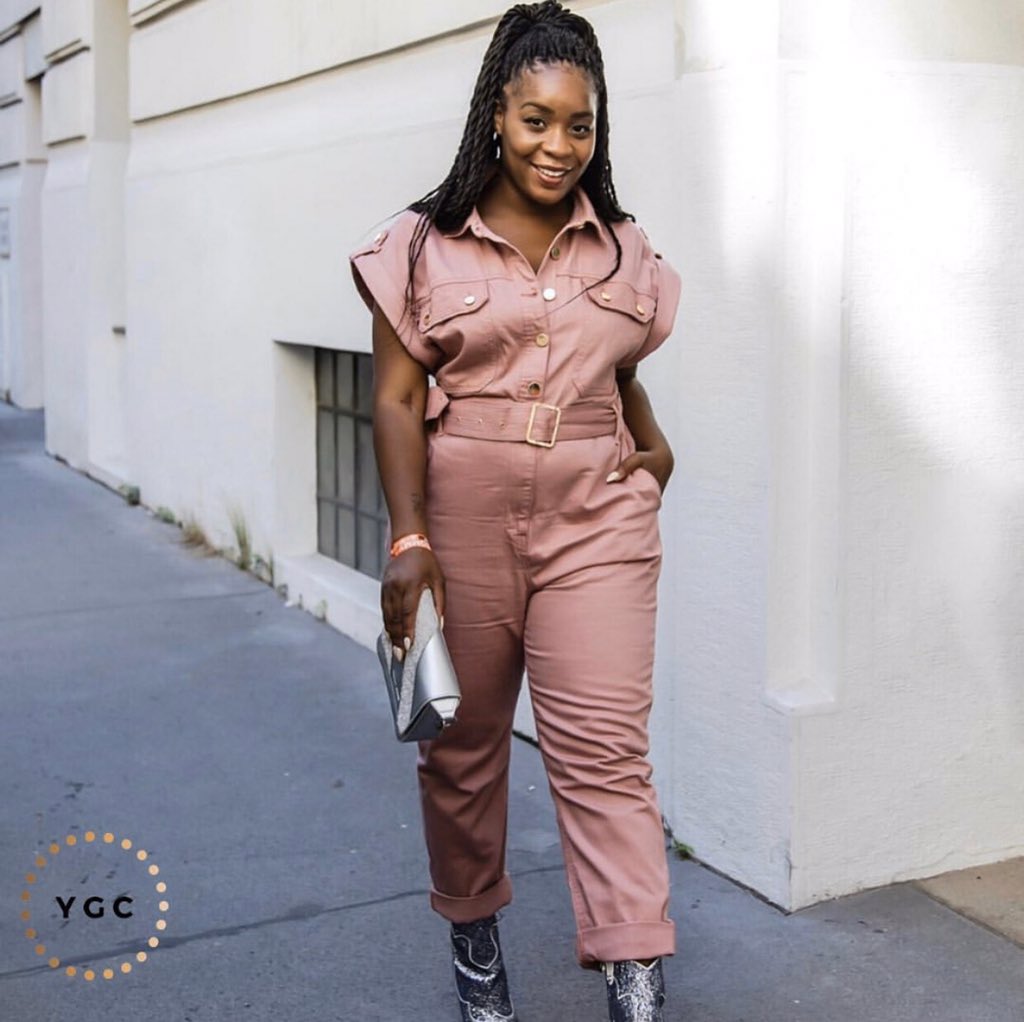 YLConnection's tweet photo. Spotted! A #YGCbabe living her best life in Austria 👀✨!
When asked what she loves about being an African woman she said, “ I was raised by a #nigerian #woman who literally gave her all to make sure all her kids had a good education, lived a good life and had all the https://t.co/K3k4TkzFTA