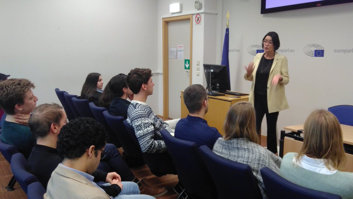 KatjaBiedenkopf's tweet photo. @MEPPKUL students and I had an inspiring excursion to the European Parliament today. Many thanks to @kvanbrempt for meeting with us! https://t.co/KNgX8qcH2j