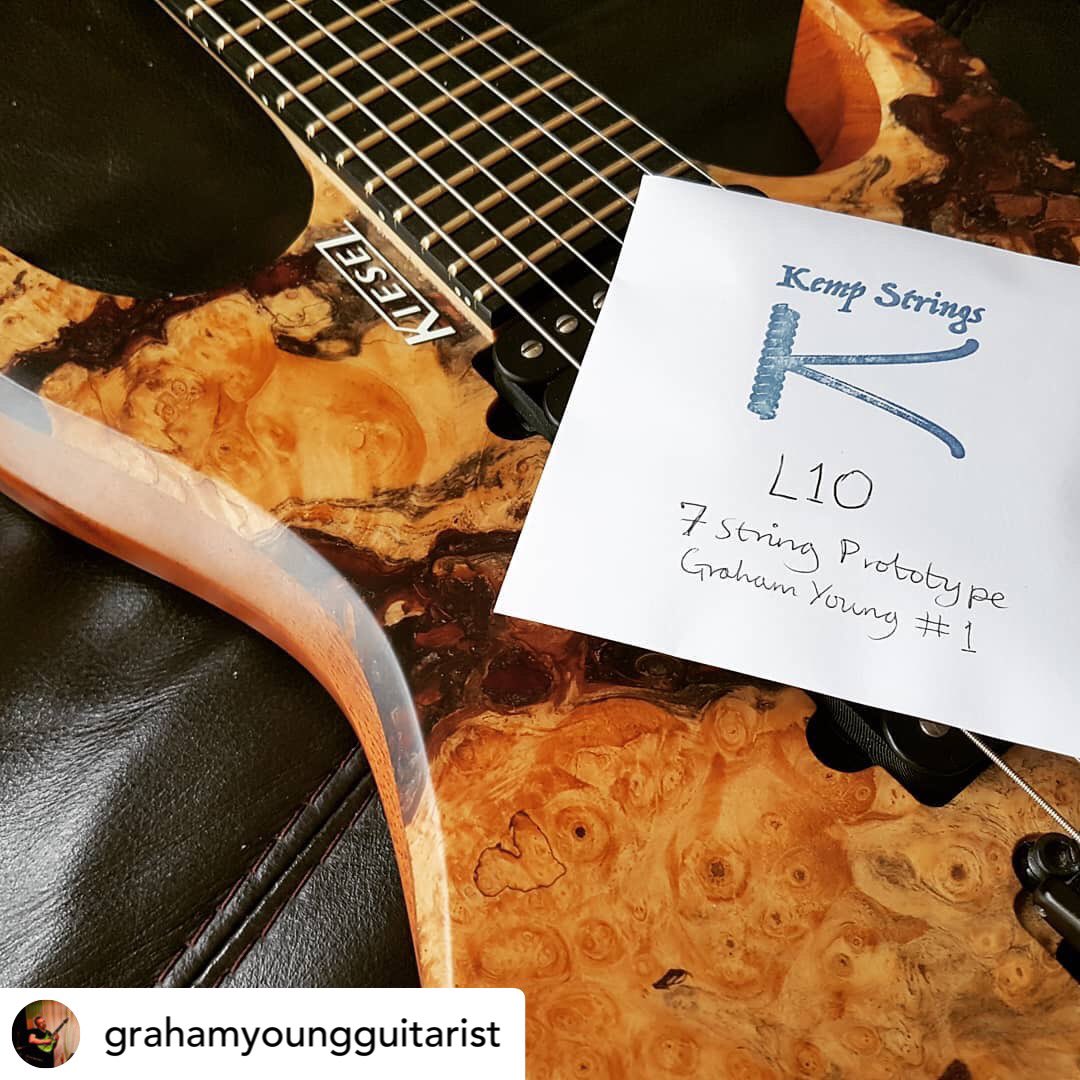 Delighted to see @KempStrings going on this beautiful instrument made by @Kiesel_Guitars - Reposted from @Leedsguitarstud grahamyoungguitarist on Instagram - More prototype things to try. This should be interesting. #goheadless #kempstrings  #kieselguitars #kieselcarvinguitars