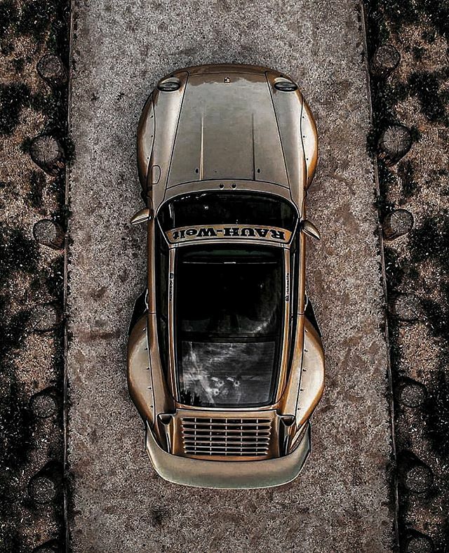 Gold never gets old.
.
#Porsche #ClassicPorsche #Classic911 #ClassicCar #Porsche #911 #GermanCar #Porsche911 #GoldPorsche #Gold #GoldCar #Regal1 #Luxury #Lifestyle #Class #Gentleman