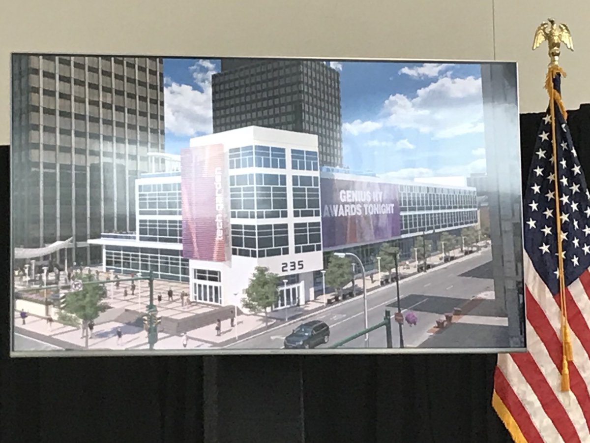 Syracuse1848's tweet photo. NEXT TAKEOFF FOR THE SYRACUSE SURGE #Syracuse and Central New York’s leadership in drone technology is growing. @NYGovCuomo visited Syracuse today to announce the expansion of @thetechgarden In @downtownSYR. Mayor Walsh asked the crowd, “Are we surging?!” #ForAll https://t.co/smhwctm4LI